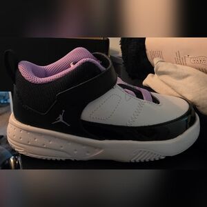 Jordan Max Aura 3 Black, Purple and White Sneakers
